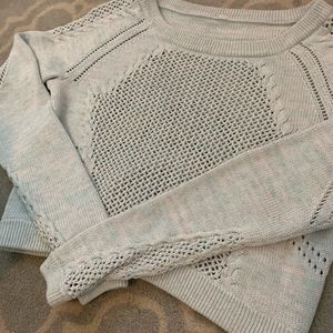 Lululemon sweater Sz 6